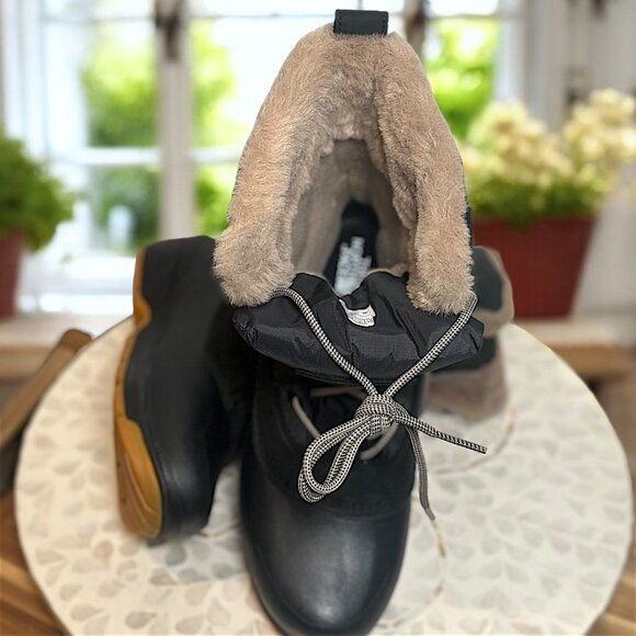 The North Face Shellista IV Mid Waterproof Snow Boot Women’s 9.5 NF0A5G2N Faux F - Picture 15 of 15